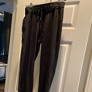 Lululemon keep moving pant
